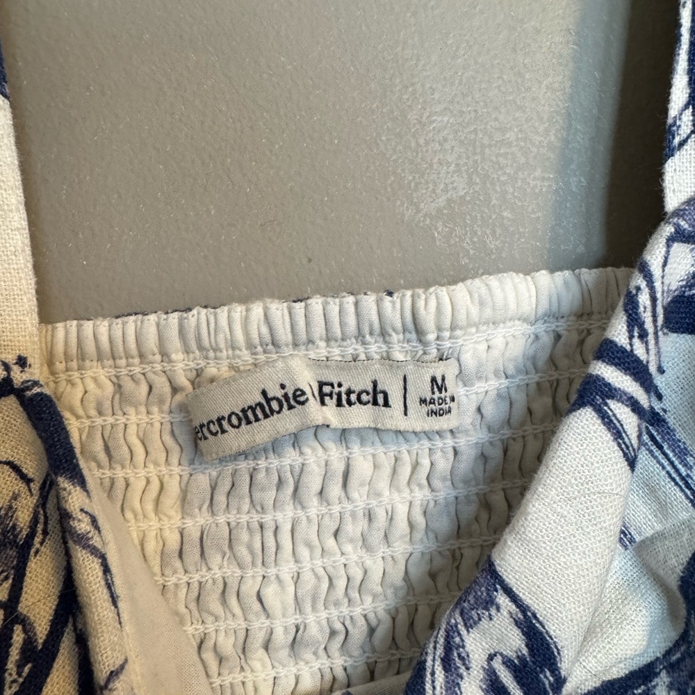 Abercrombie & Fitch Women’s Sweetheart Neck Cropped Print Women's Tank Top - Picture 2 of 10